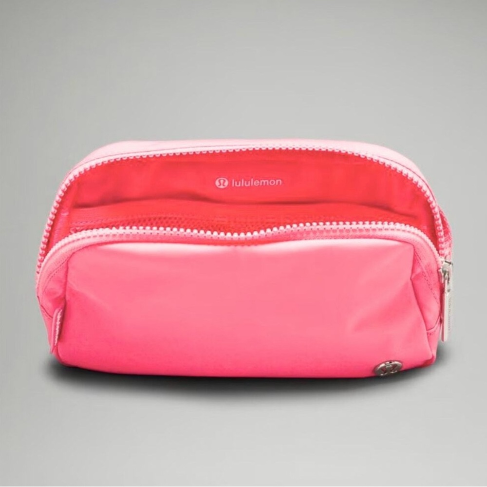 NWT Lululemon Bubblegum Pink Everywhere Belt Bag 1L - Picture 4 of 9